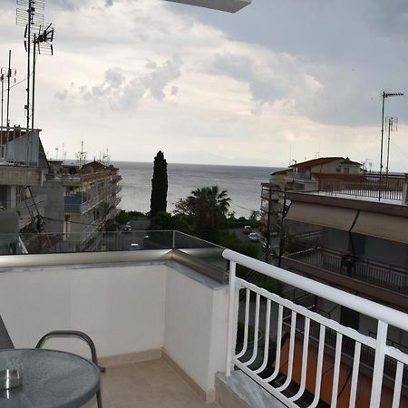 Sea View Luxury Apartment In Nea Kallikratia. Nea Kallikrateia Eksteriør billede