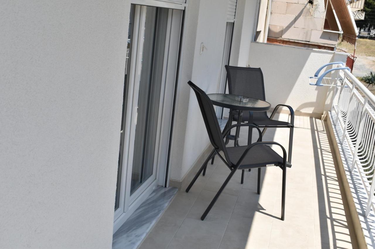 Sea View Luxury Apartment In Nea Kallikratia. Nea Kallikrateia Eksteriør billede